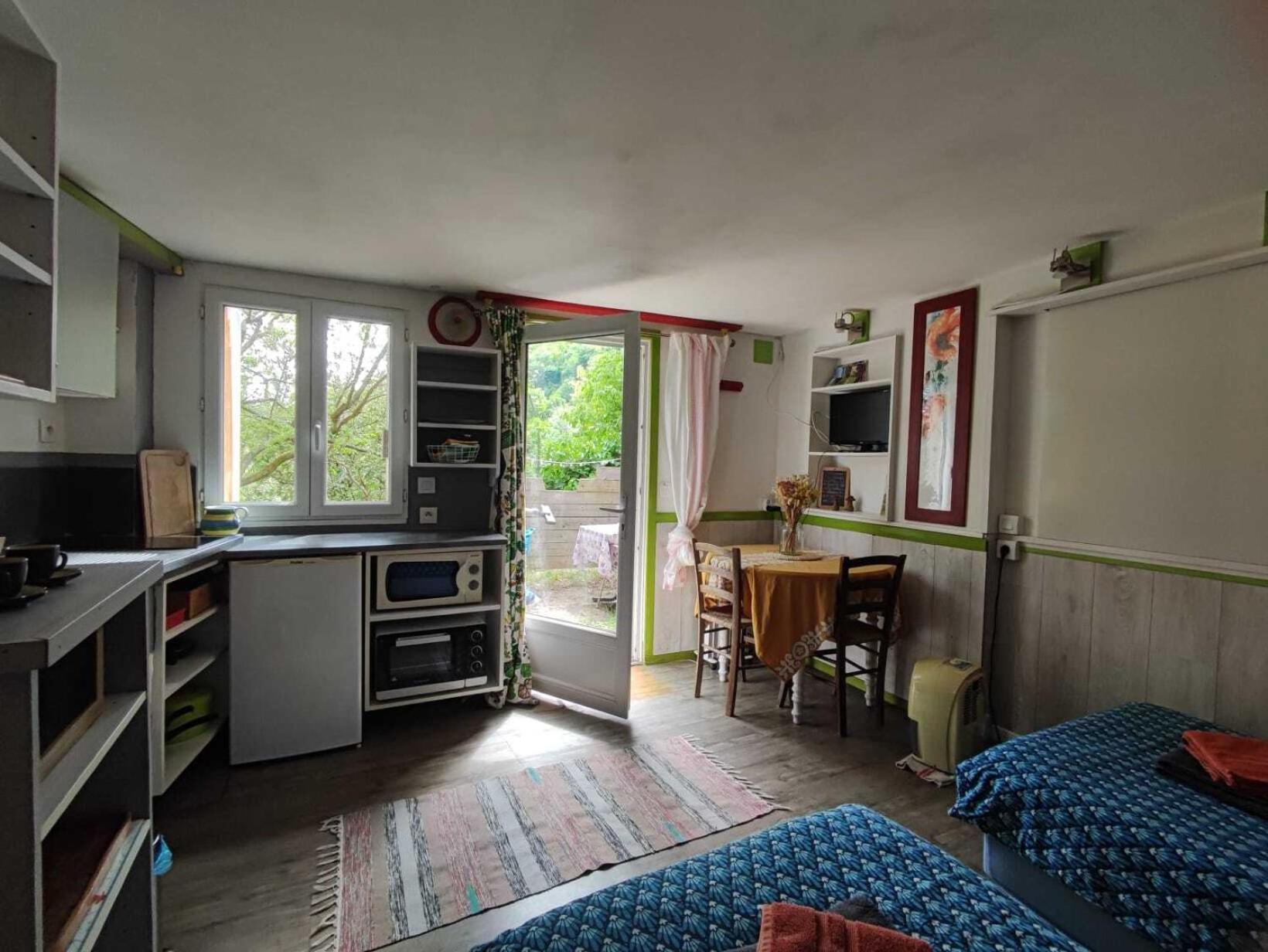 Gites Des Esselards Yzeron Room photo